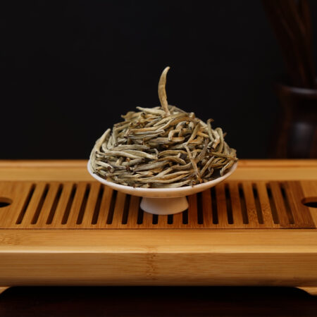 Белый чай Бай Хао Инь Чжэнь "Серебряные иглы" - фото 2