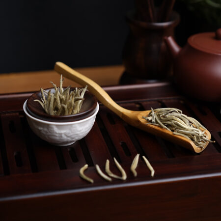 Белый чай Бай Хао Инь Чжэнь "Серебряные иглы" - фото 4