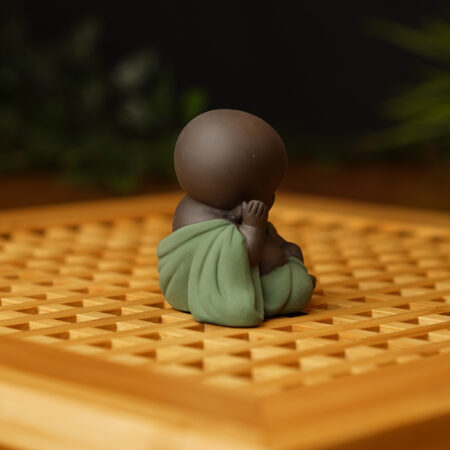 Чайная фигурка "Улыбающийся Будда поднес руку к уху" - фото 3